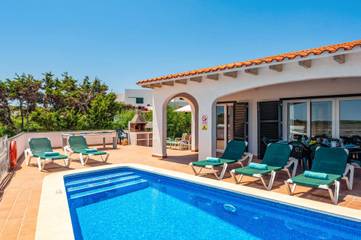 Villa in Es Mercadal, Coast of Menorca für 6 