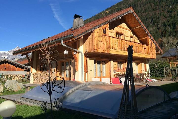 Chalet pour 12 personnes, avec jardin ainsi que jacuzzi et sauna