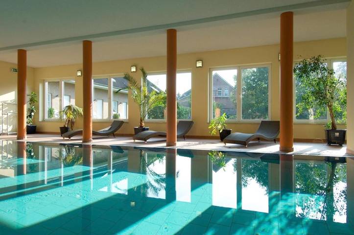 Hôtel pour 6 personnes, avec Terrasse et Jardin ainsi que Piscine et Sauna à Raeren