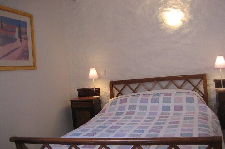 Altes Stadtzentrum-Ferienhaus; Weinbar & Cafés 50 m, Meer 30 Min, nahe Pyrenäen in Céret, Mittelmeerküste (Frankreich)