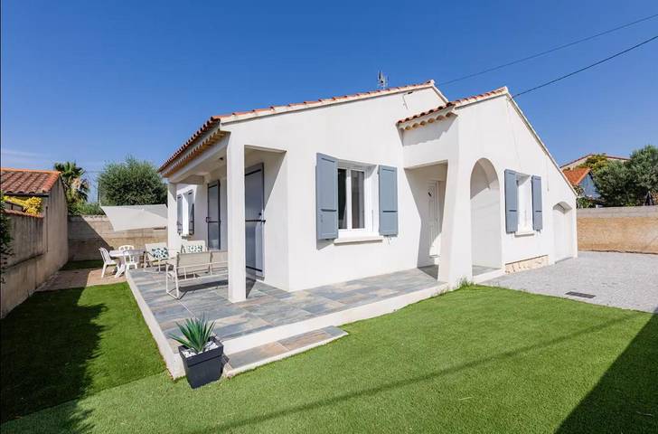 Villa pour 6 personnes, avec Terrasse et Jardin