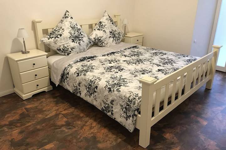 Ferienwohnung für 2 Personen, mit Pool und Terrasse in Rhodt unter Rietburg - 2