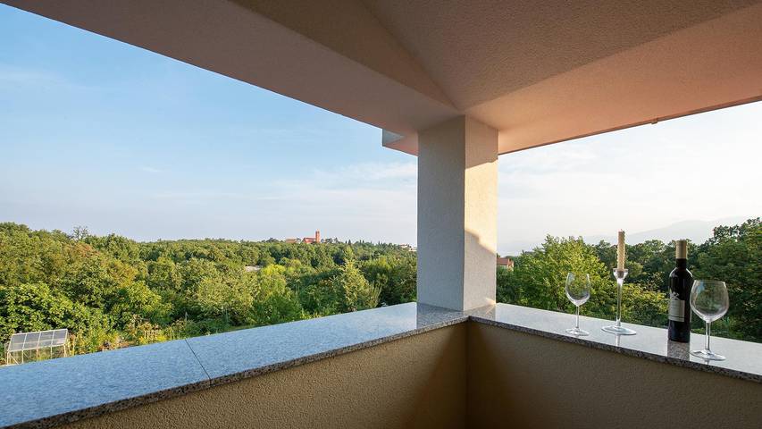 Ferienhaus für 8 Personen, mit Balkon und Garten in Rijeka - 4