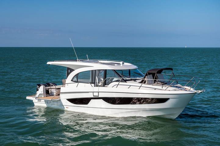 Boat for 2 people in England