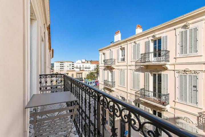 Gîte pour 4 personnes, avec vue et terrasse dans Casino De Saint Raphael - 4