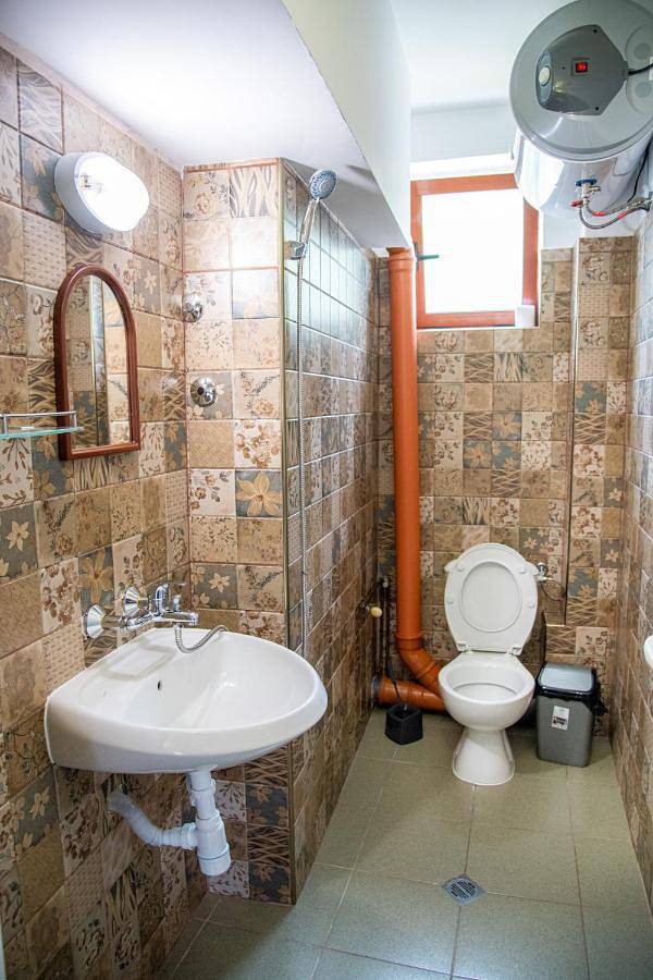 Guest House El Paraiso in Karlovo, Balkan Mountains