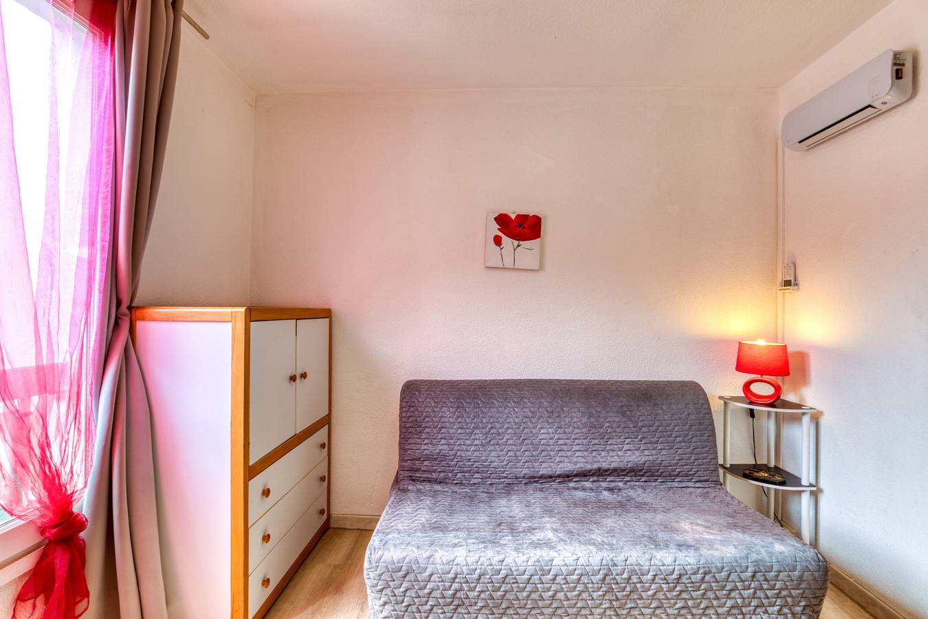 Estudio entero, Apartamento 'Charmant Studio' con Wi-Fi in Lamalou-les-Bains, Region de Béziers