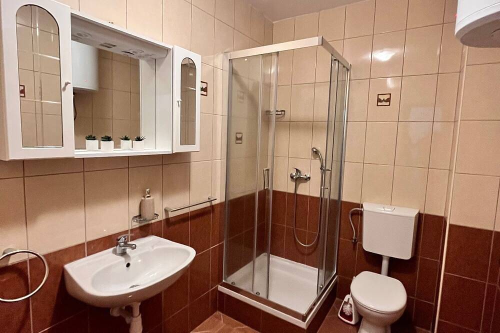 Ganze Wohnung, 1-Zimmer-Ferienwohnung am Strand Metajna (Pag in Metajna, Pag