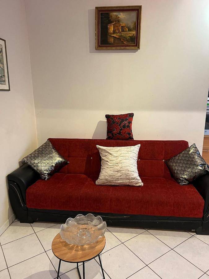 Appartement entier, One-Bedroom Apartment in La Ferté-Gaucher, Seine-et-Marne