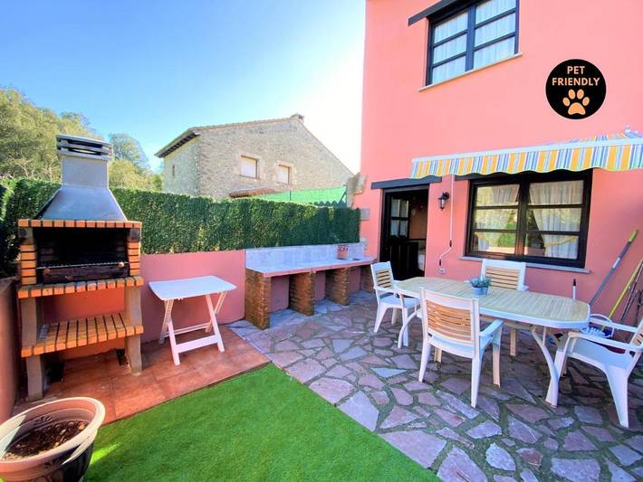 Casa rural para 7 personas, con jardín y terraza, Se admiten mascotas en Costa Oriental Asturiana
