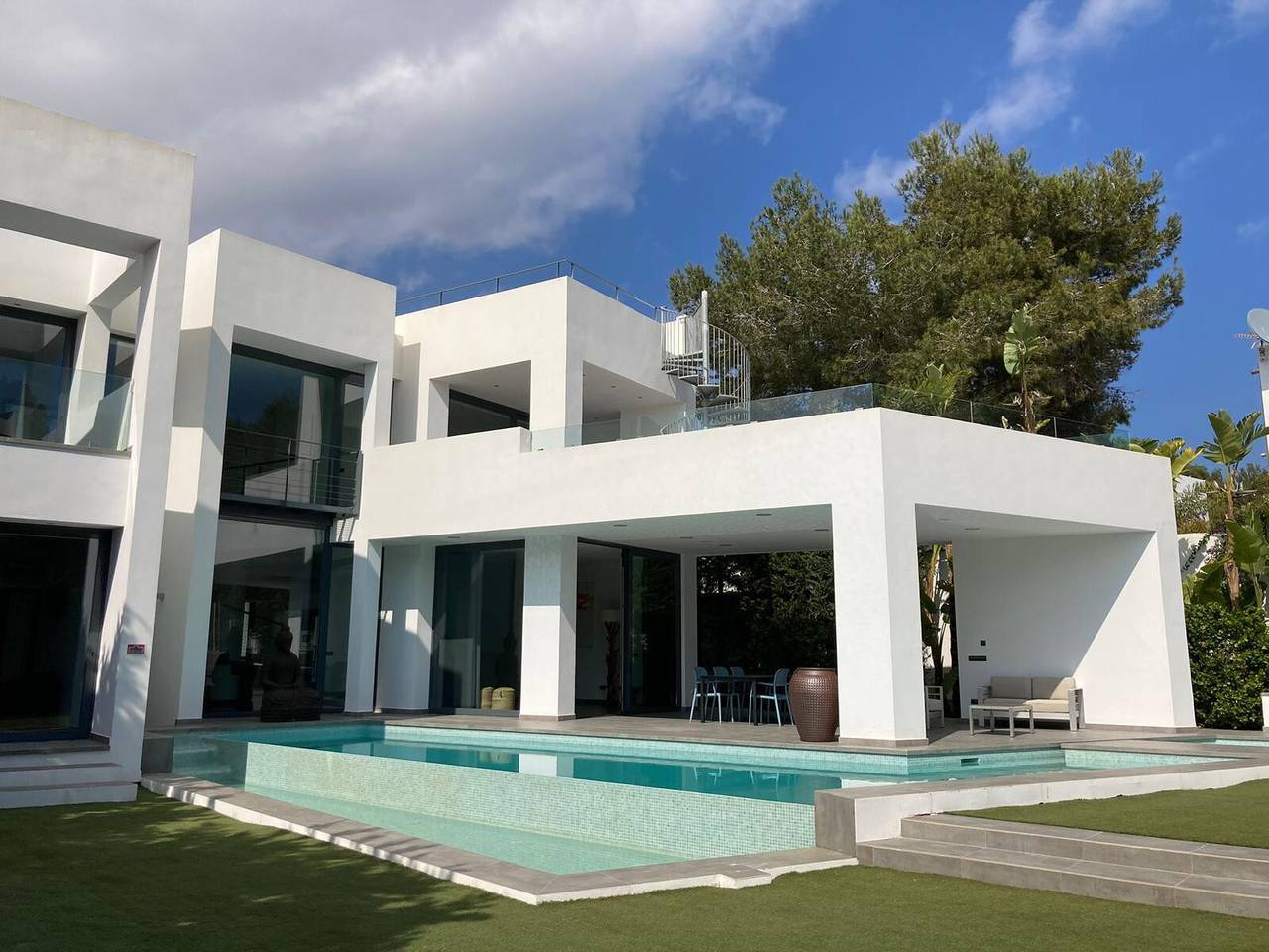 Holiday Home 'Maribiza' with Sea View, Wi-Fi and Air Conditioning in Cala Llenya, Santa Eulària des Riu