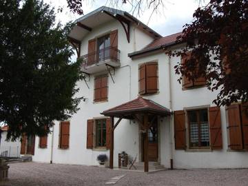 Cottage pour 2 personnes, avec jardin ainsi que jacuzzi et piscine à Mirecourt