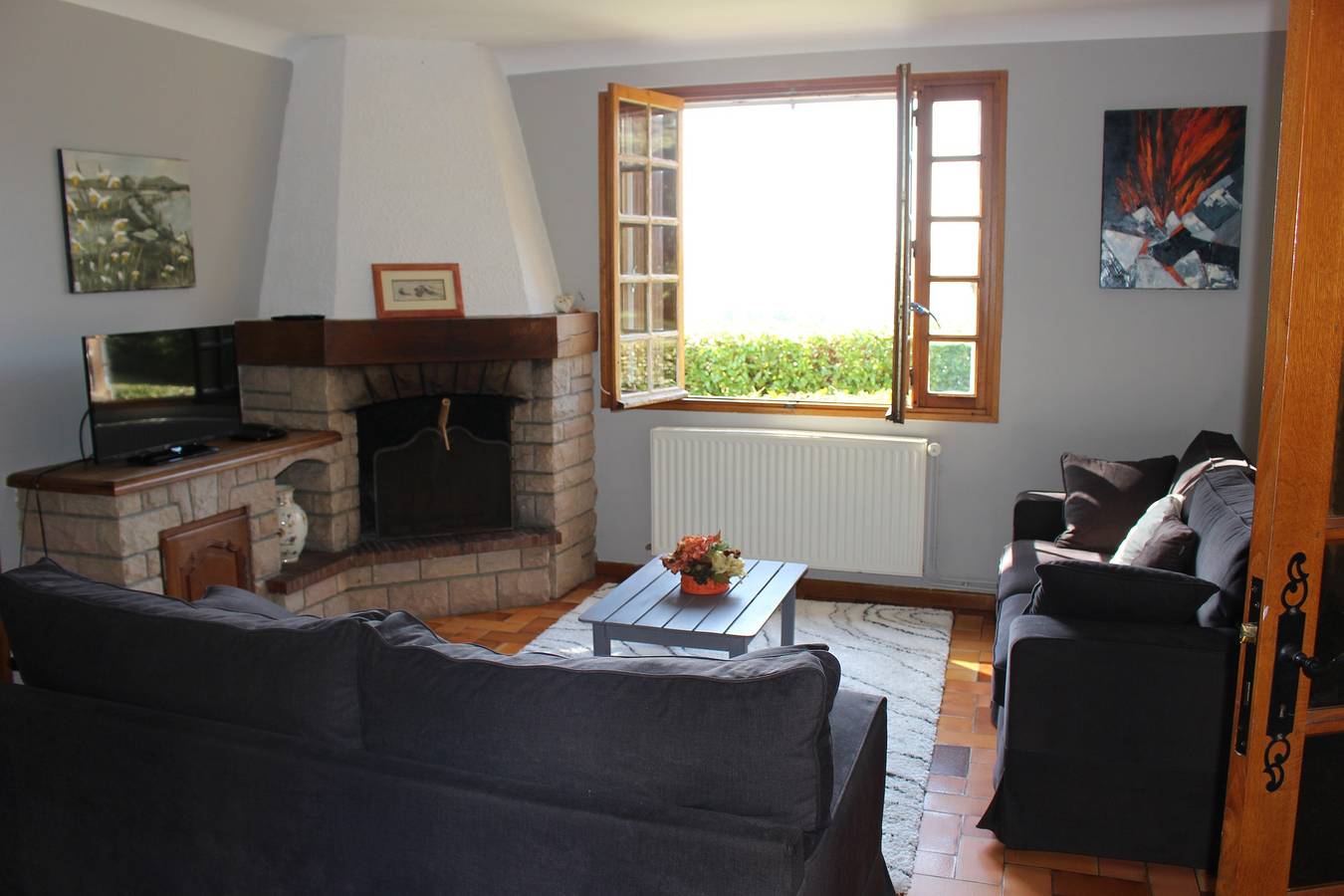 Gemütliches Haus in Langogne mit Bergblick in Langogne, Mende und Umgebung