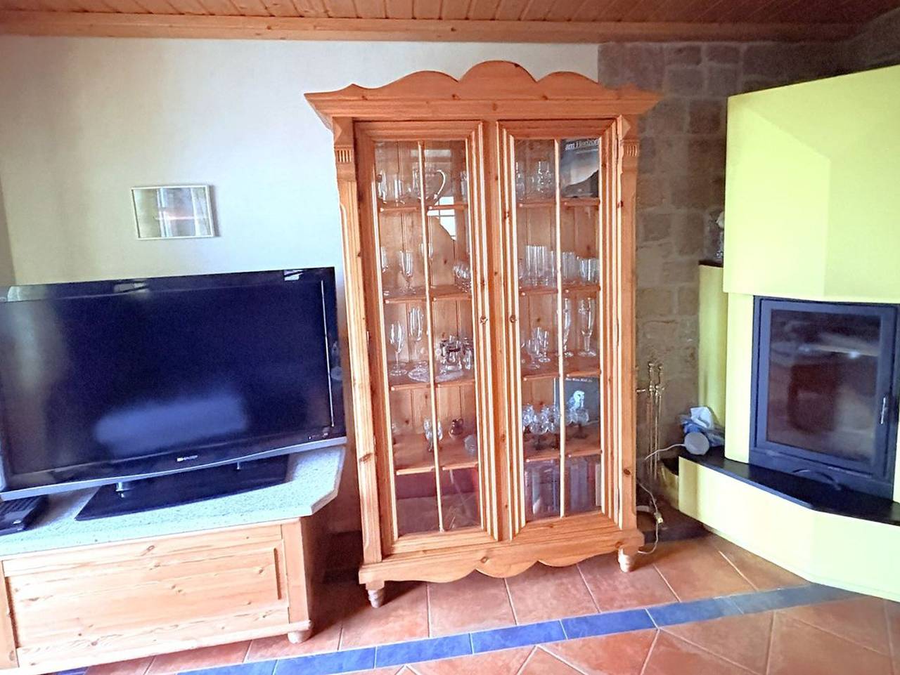 Ganze Ferienwohnung, Ferienwohnung Nele 2 - Terrassenwohnung für 2 Personen mit Kamin, Wasserblick und Strandzugang in Wiek, Rügen