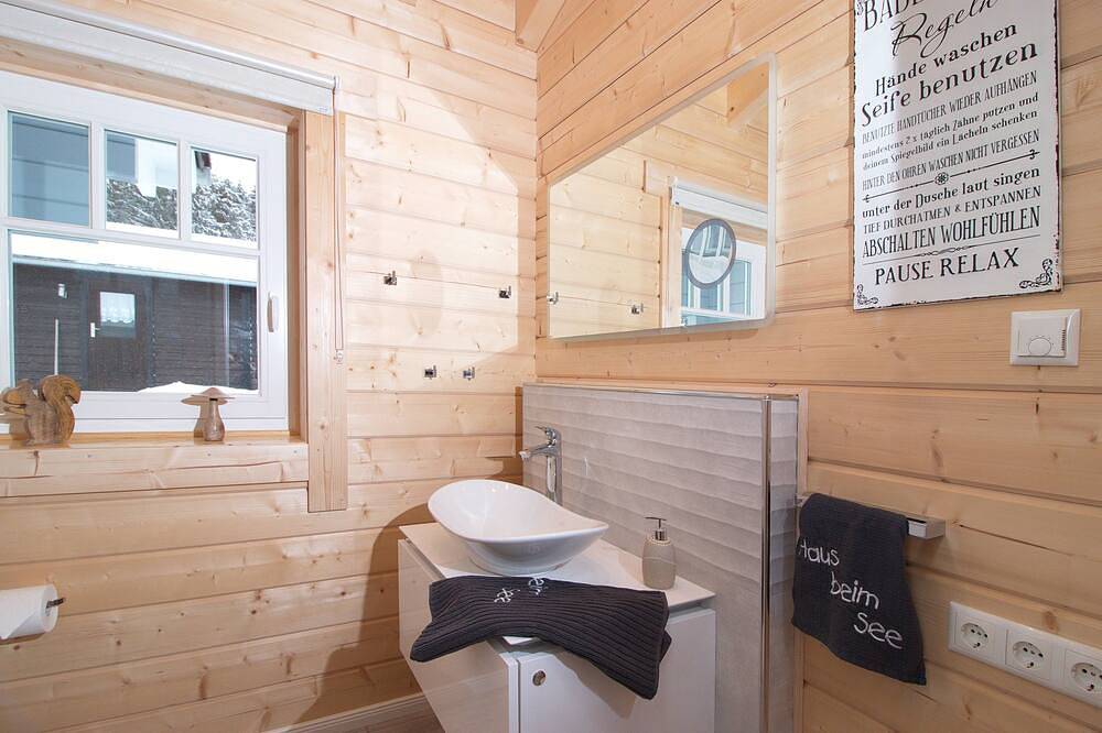 Haus beim See, Deutschland in Clausthal-Zellerfeld, Harzvorland
