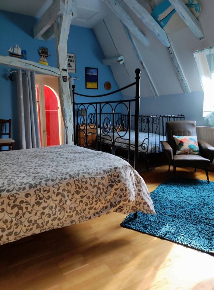 Chambre d’hôte pour 3 personnes, avec jardin et piscine dans le Cher - 4