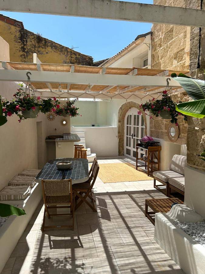 Appartement entier, Maison véla & Jacuzzi in Saint-Jean-de-Védas, Côte méditerranéenne (France)