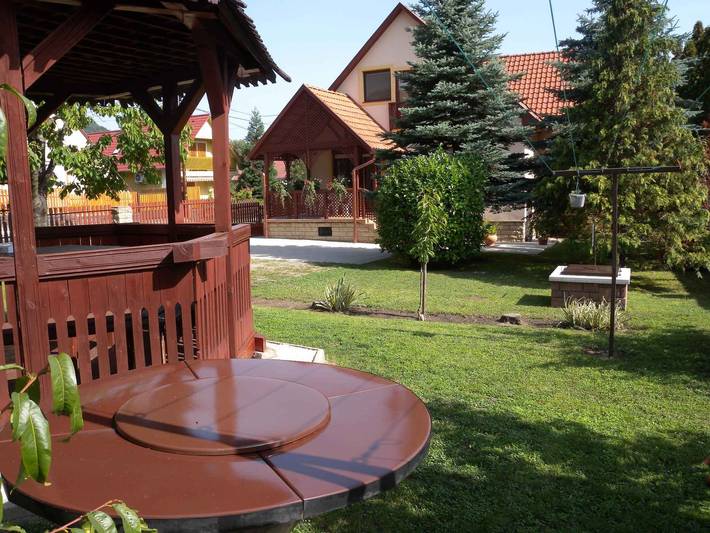 Ferienhaus für 12 Personen, mit Garten am Balaton - 2