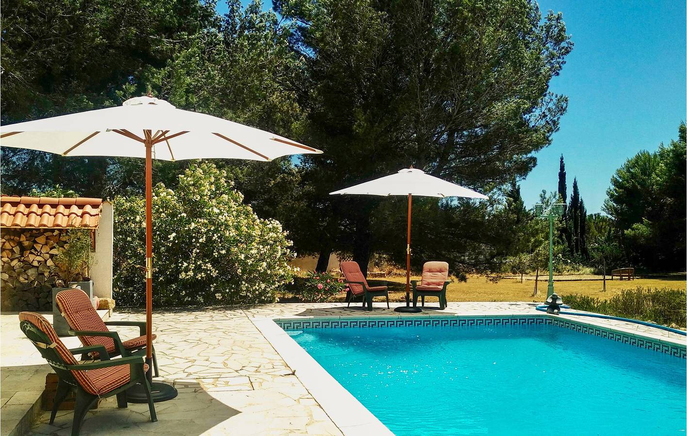 Apt relaxant de 150m2 avec piscine et parking, près de la rivière Le Répudre in Pouzols-Minervois, Côte méditerranéenne (France)