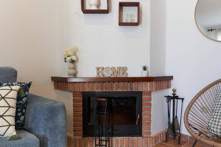 Entire apartment, Apartment 'Estrella Del Guadalquivir' with Shared Pool, Wi-Fi and Air Conditioning in Arroyo Frío, La Iruela