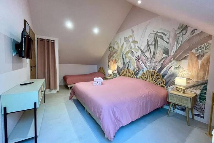 Gîte pour 7 personnes, avec jardin à Montfarville - 4