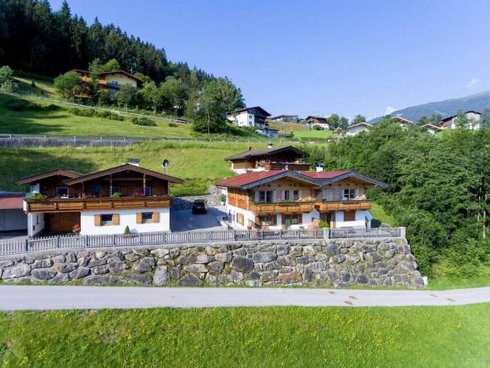 Chalet für 8 Personen, mit Terrasse in Hainzenberg