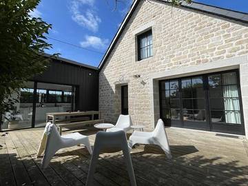 Location de vacances pour 5 personnes, avec vue et jardin dans Plage Pors Carn