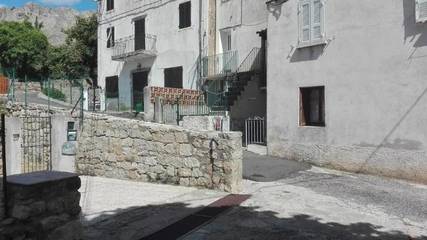 Gîte pour 4 personnes, avec balcon à Albertacce