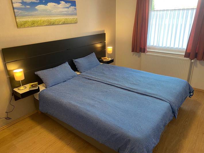 Ferienwohnung für 4 Personen, mit Terrasse in Carolinensiel - 2