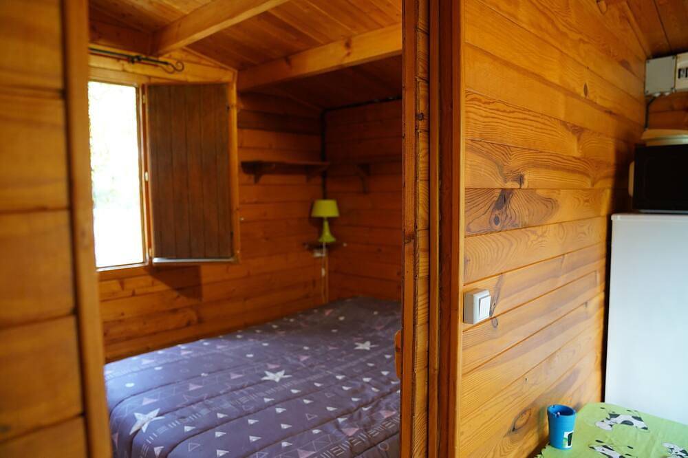 3 Chalets dans pinède provençale in Crillon-le-Brave, Parc naturel régional du Mont-Ventoux