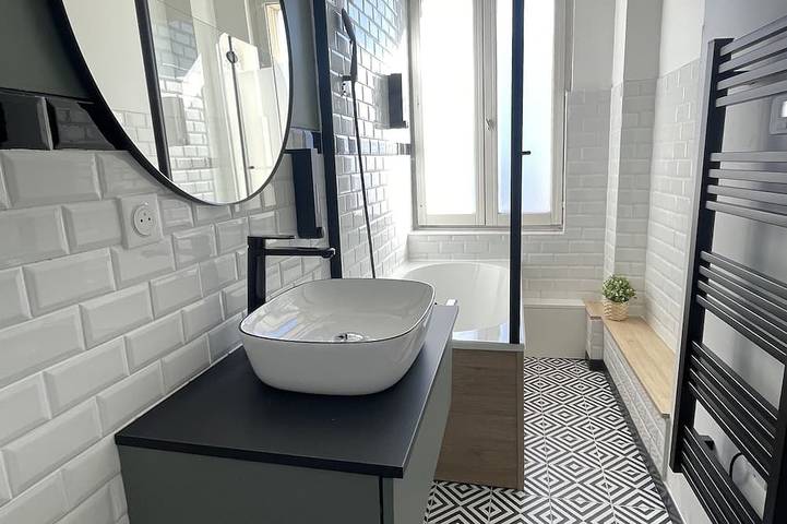 Ganze Wohnung, L'Appartement Green Wood ★T2 cosy hyper center ★ in Douai, Département Nord