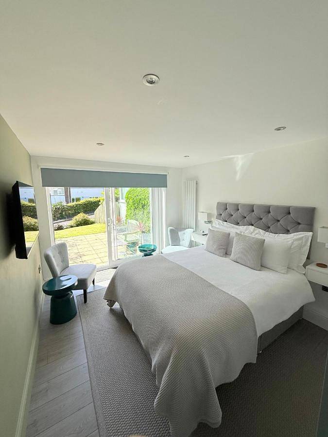 Bed and breakfast for 2 people, with Terrace and Garden as well as View in Snowdonia