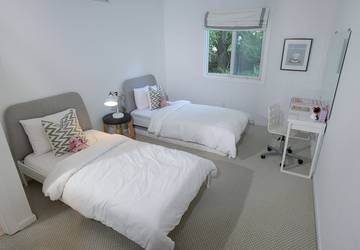 Vacation Home for 11 Guests in Watermill, North Fork, Picture 1