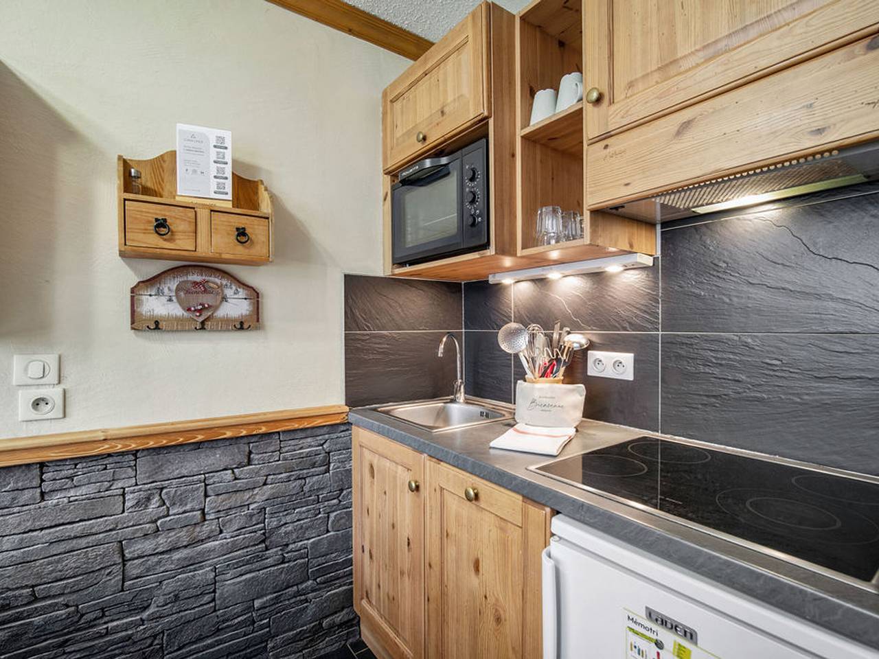 Studio entier, Studio Ski aux Pieds avec Wifi, Centre Proche in Val Thorens, Les Trois Vallées