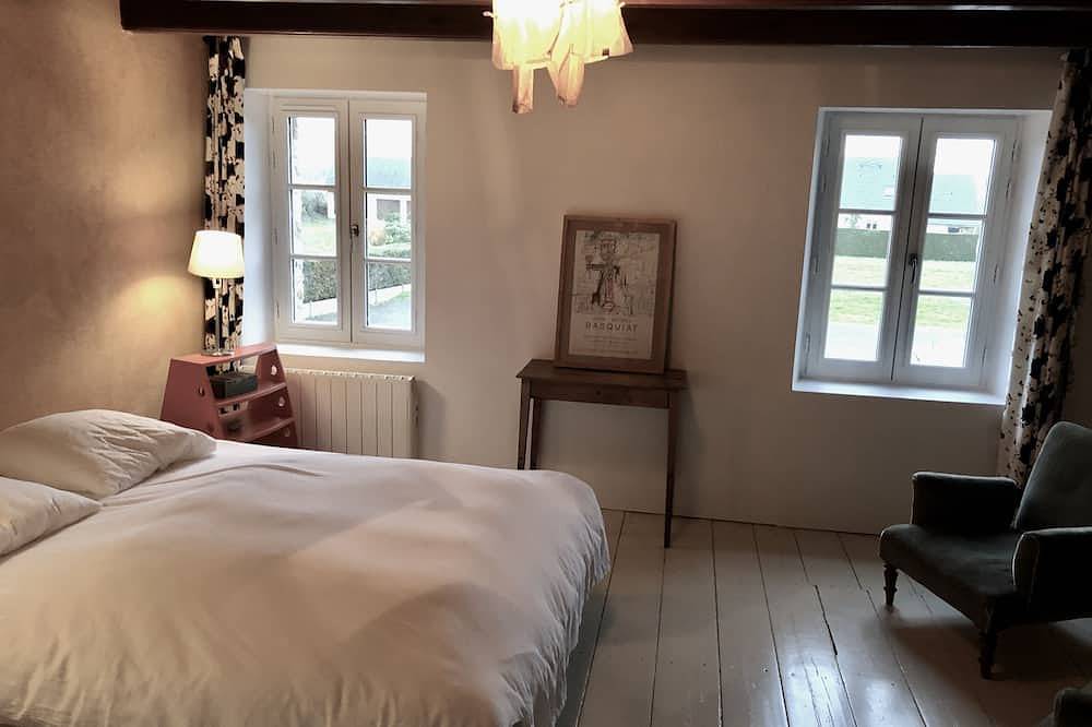 Charakterhaus 800 m vom Meer entfernt in Anneville-sur-Mer, Coutances und Umgebung
