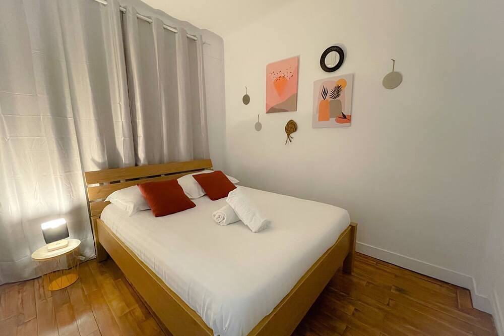 Entire apartment, Le Minck vue phare de Calais in Calais, Calais region