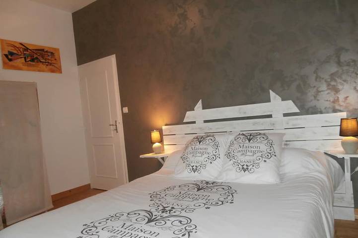 Gîte pour 4 personnes, avec jacuzzi ainsi que sauna et terrasse à Lamonzie-Montastruc - 2