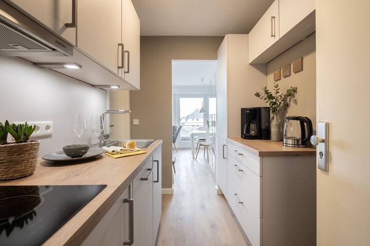 Ganze Wohnung, Helle, moderne Wohnung direkt am Meer mit Balkon in Nordfriesische Inseln (Schleswig-Holstein) (Schleswig-Holstein), Wenningstedt