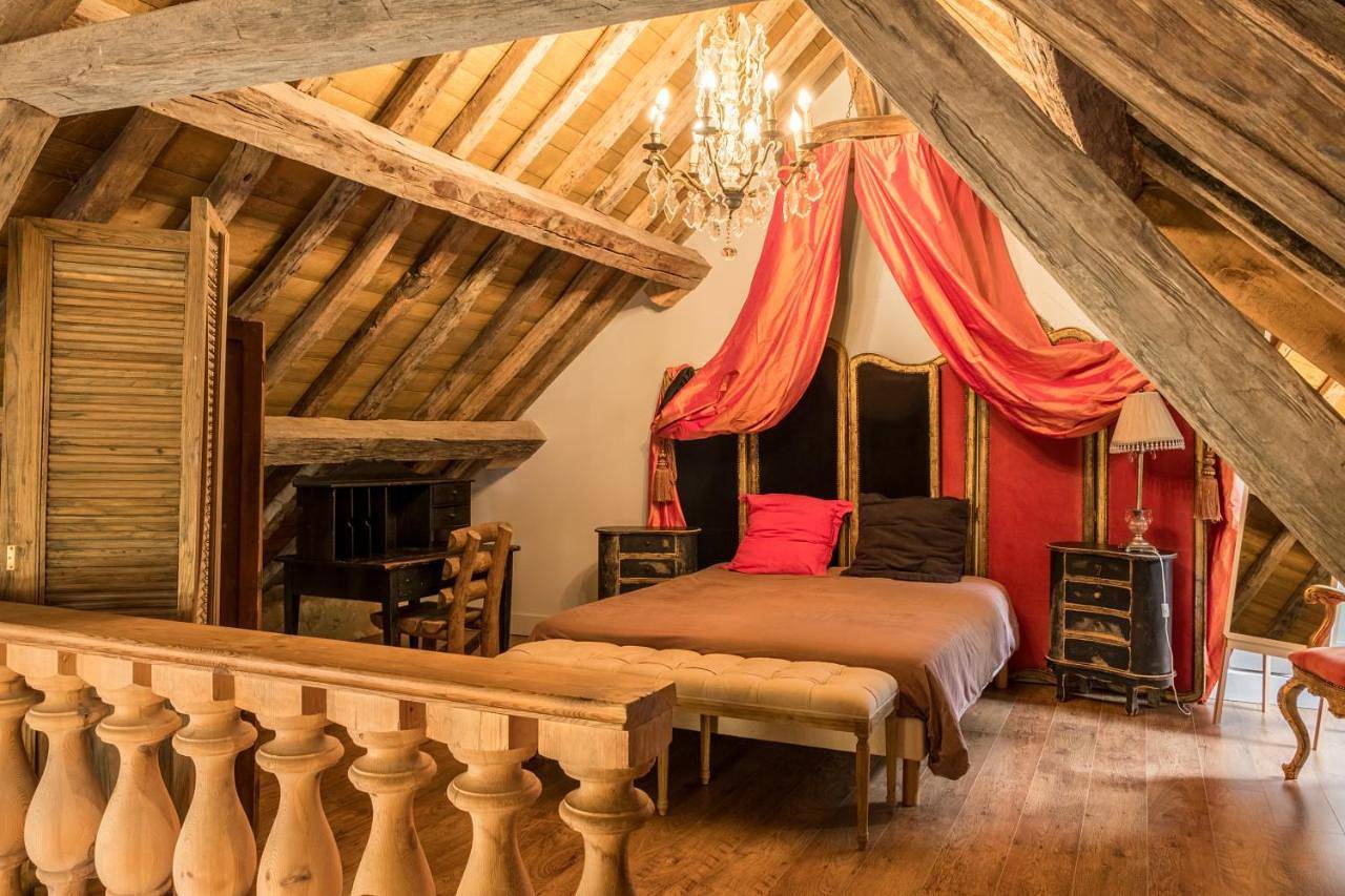 Two-Bedroom House in Escolives-Sainte-Camille, Région d'Auxerre