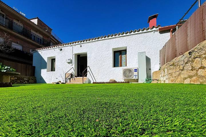 Casa rural para 6 personas, con Balcón y Terraza además de Jardín y Vistas en Guadalix de la Sierra - 4