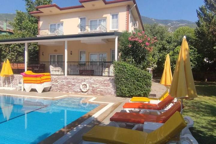 Villa für 12 Personen, mit Garten - 1