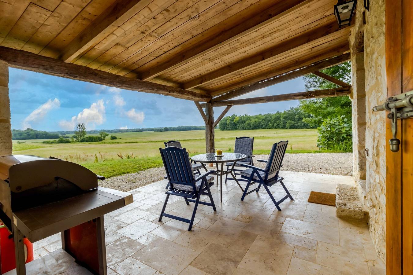 Chez Jacquou - Charme Authentique et Confort Moderne avec Piscine Privée au Cœur du Périgord in Bouniagues, Périgord Pourpre
