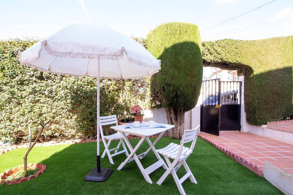 Apartamento entero, Apto. Barbacana. Tranquilidad en Costa del Sol in Urbanización Villa del Mar, Vélez-Málaga