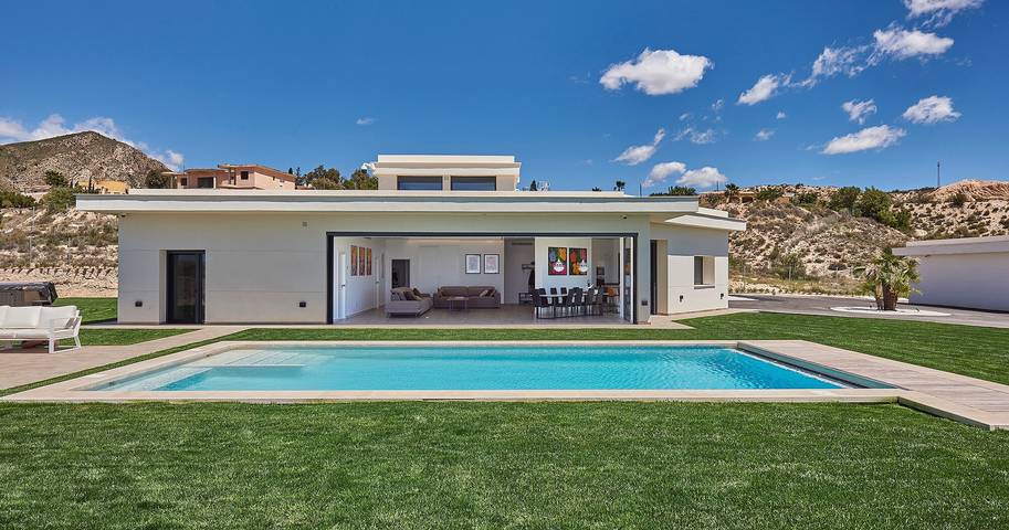 Villa Vista – Exklusive Luxusvilla mit privatem Pool und Whirlpool in Alicante Provinz