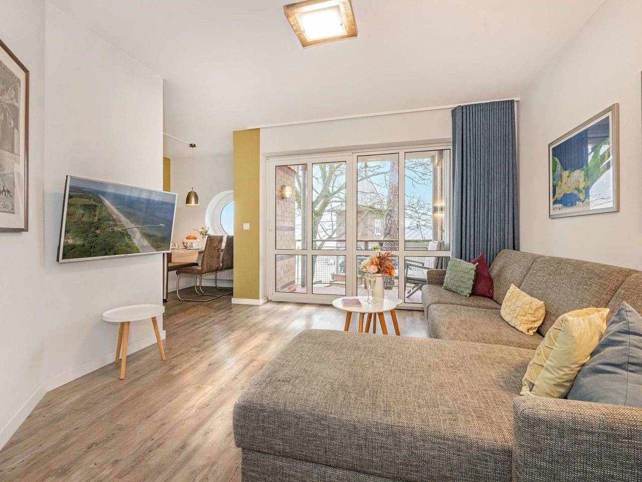 Ganze Ferienwohnung, Seeblick Anlage - Gemütliche Ferienwohnung mit Balkon & Meerblick, nur 50 m zum Strand in Ostseebad Koserow, Koserow