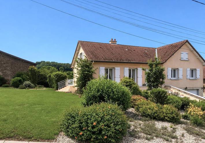 Gîte voor 6 personen, met Terras en Tuin in de Ardennen