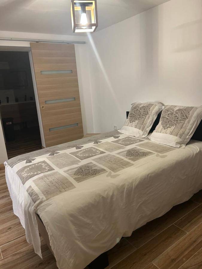 Appartement de vacances pour 4 personnes, avec jacuzzi et terrasse ainsi que piscine et jardin - 1