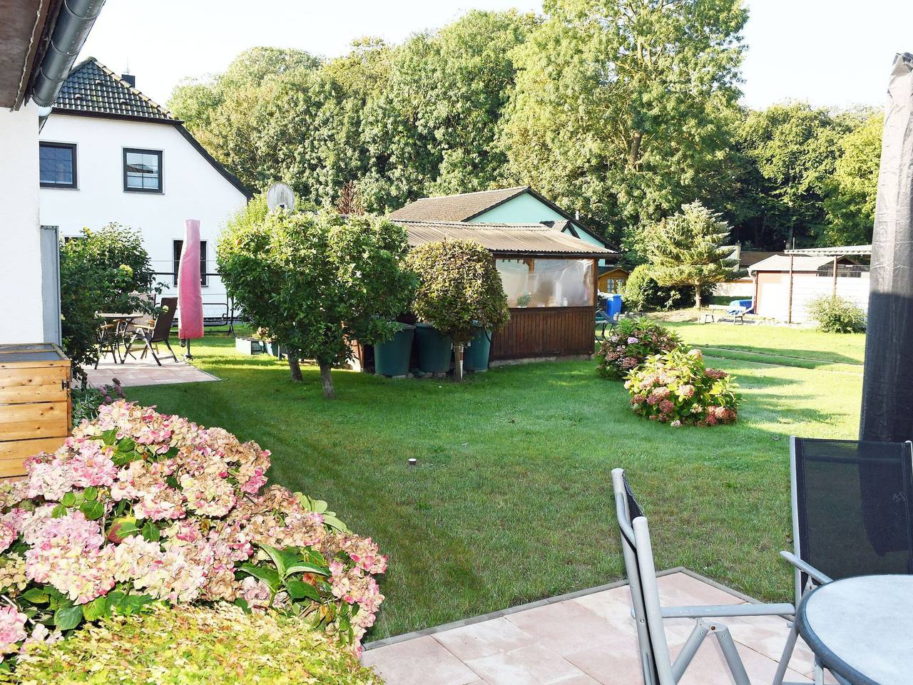 Ganze Ferienwohnung, Deb 045 Bungalow mit Gartenterrasse in Altefähr in Altefähr, Stralsund Umland