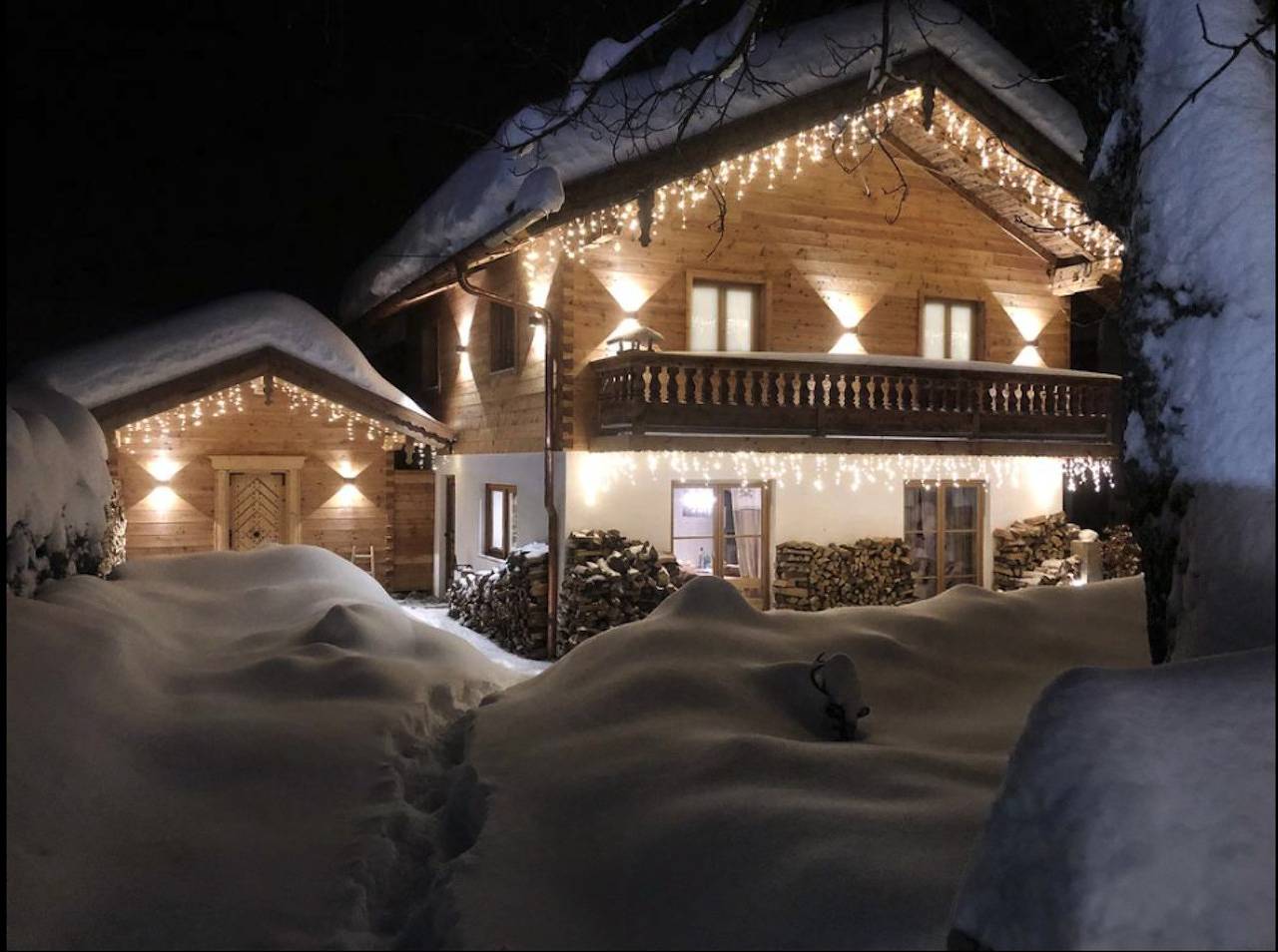 Elegantes Alpenchalet mit Wlan, Balkon, Whirlpool, Sauna und Blick auf die Berge in Sudelfeld, Bayrischzell