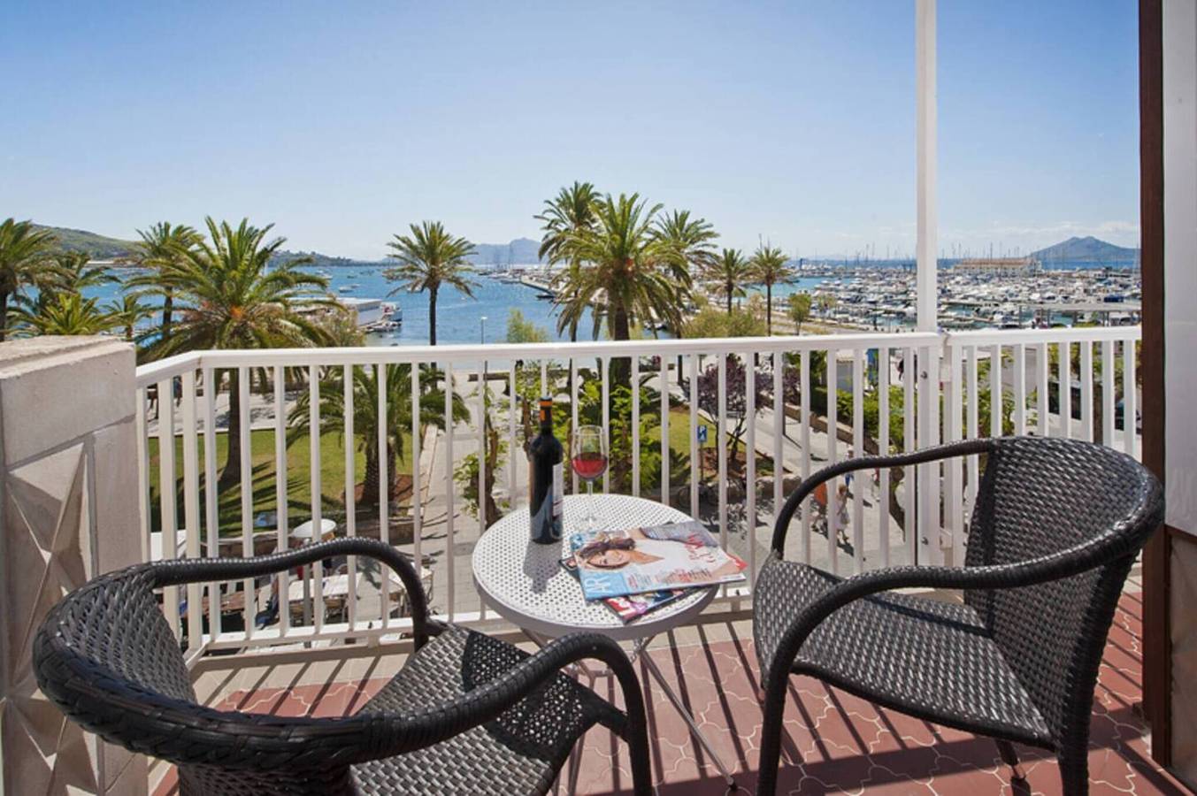 Entire apartment, Apartment 'Maina' with Sea View, Wi-Fi and Air Conditioning in Port de Pollença, Pollença